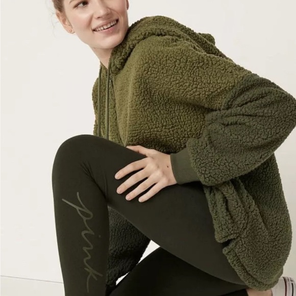 Pink Victoria Secret Sherpa Hoodie Pullover Half Zip Sweater, New with Tags - Picture 3 of 7